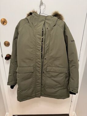 Columbia Olive Green Parka Jacket with Faux Fur Hood Size 2X